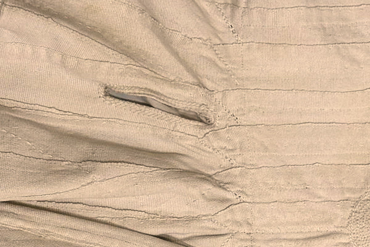 Undyed natural cotton fugu smock, self-coloured strip seams and no dye or pattern