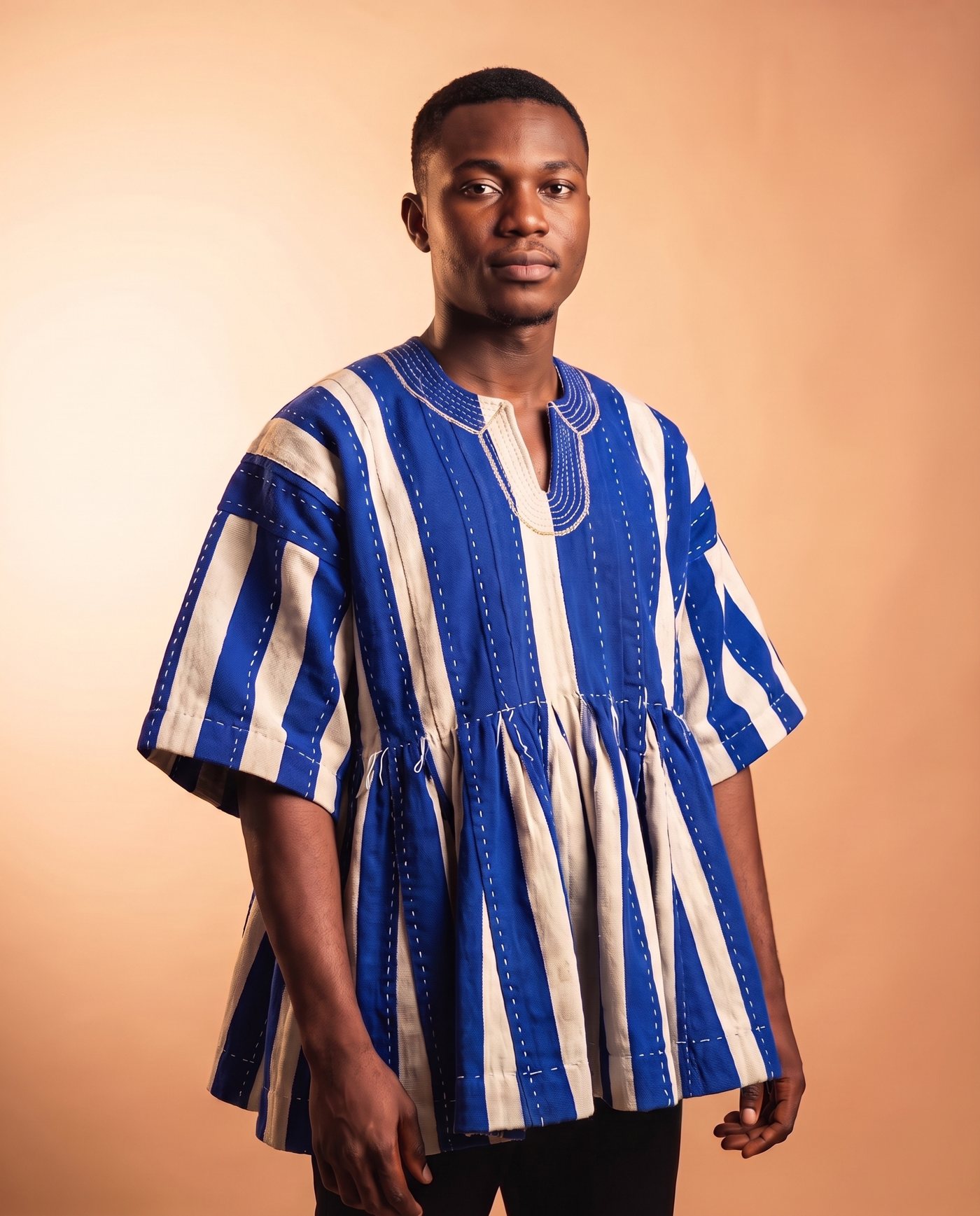 Blue & White Fugu Smock hand-woven Ghana fugu smock